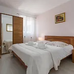 Malerisches, Hundefreundliches Nur 400 Meter Zum Mit Bbq, Babybett Vikendica *