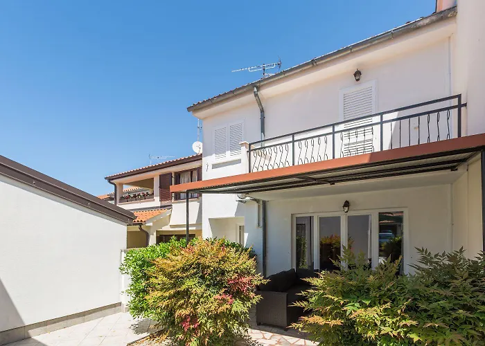 Malerisches, Hundefreundliches Nur 400 Meter Zum Mit Bbq, Babybett Holiday home