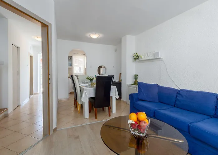 Malerisches, Hundefreundliches Nur 400 Meter Zum Mit Bbq, Babybett