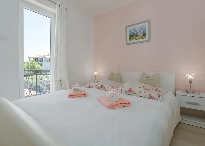 Malerisches, Hundefreundliches Nur 400 Meter Zum Mit Bbq, Babybett *