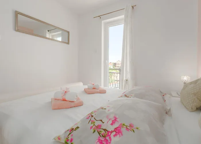 Malerisches, Hundefreundliches Nur 400 Meter Zum Mit Bbq, Babybett