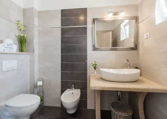 Malerisches, Hundefreundliches Nur 400 Meter Zum Mit Bbq, Babybett Holiday home Porec