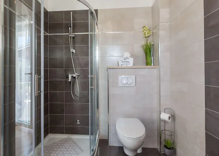 Malerisches, Hundefreundliches Nur 400 Meter Zum Mit Bbq, Babybett